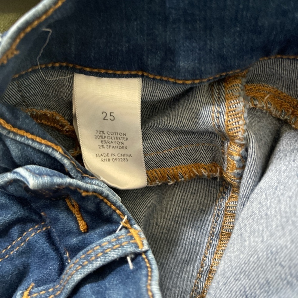 Kendall & Kylie Skinny Jeans - Picture 6 of 6